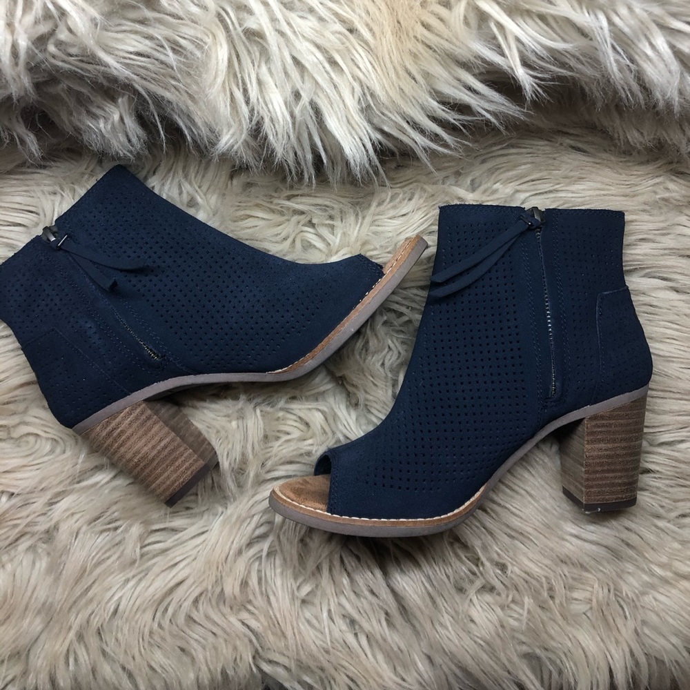 Navy blue Toms peep toe booties